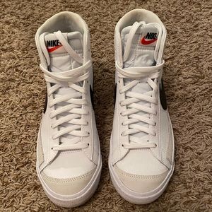 Nike blazers only worn once!